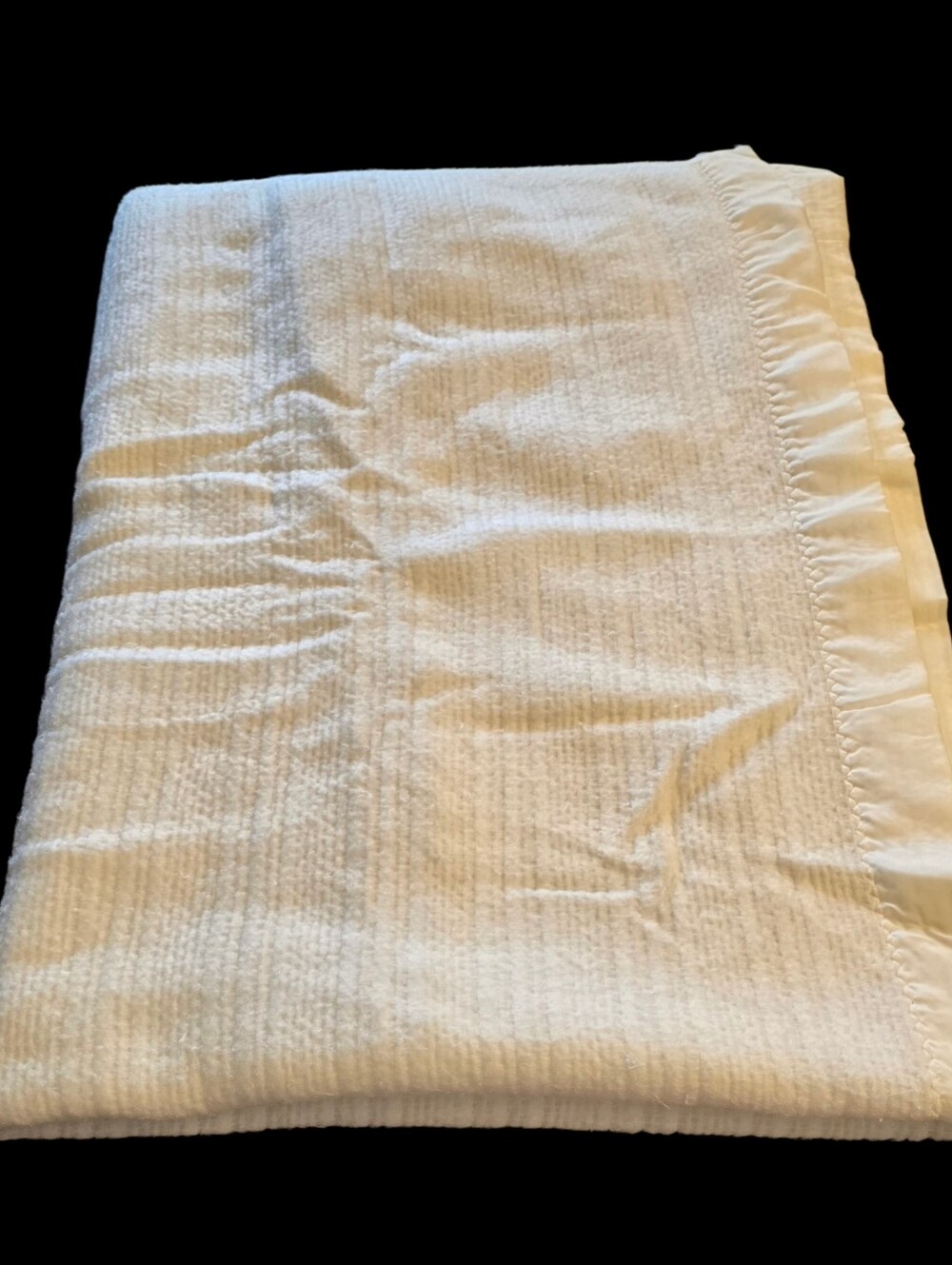 Vintage Shirley L. Waffle Blanket Satin Edges Cream Color 65"×80" READ